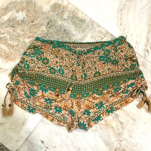 Spell Boho Blossom Shorts - L EUC